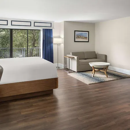Doubletree By Hilton Hilton Head Island Hotel Exterior photo